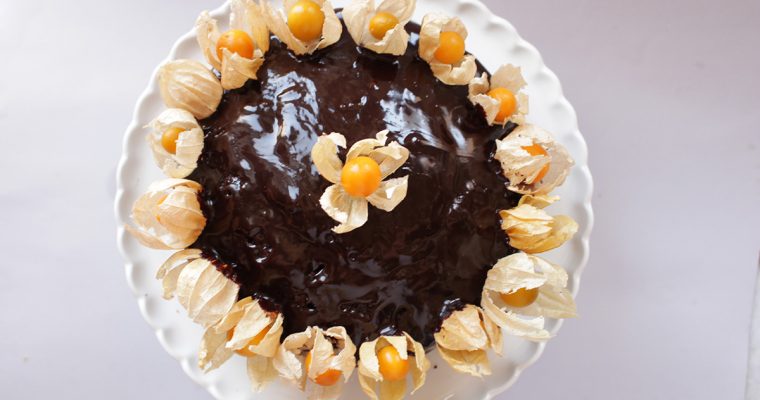Ganache-topped Chocolate Cake